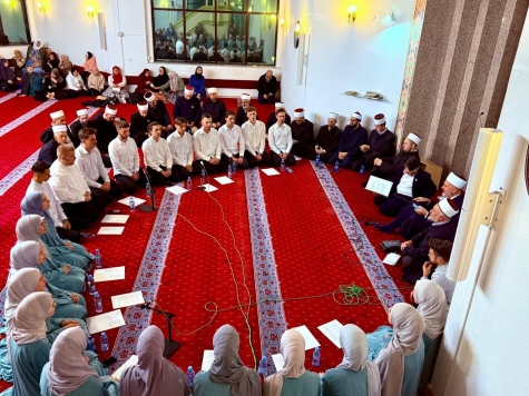 Nastup hora Medrese na svečanosti povodom 30 godina MIZ Novi Travnik i džemata Grad