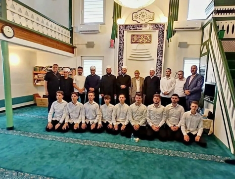 Hor Medrese izveo mevludski program u džematu Slimena