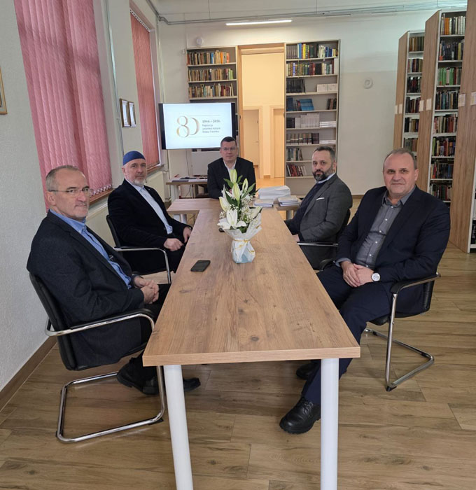 U povodu jubileja delegacija institucija IZ u Travniku posjetila Gradsku biblioteku
